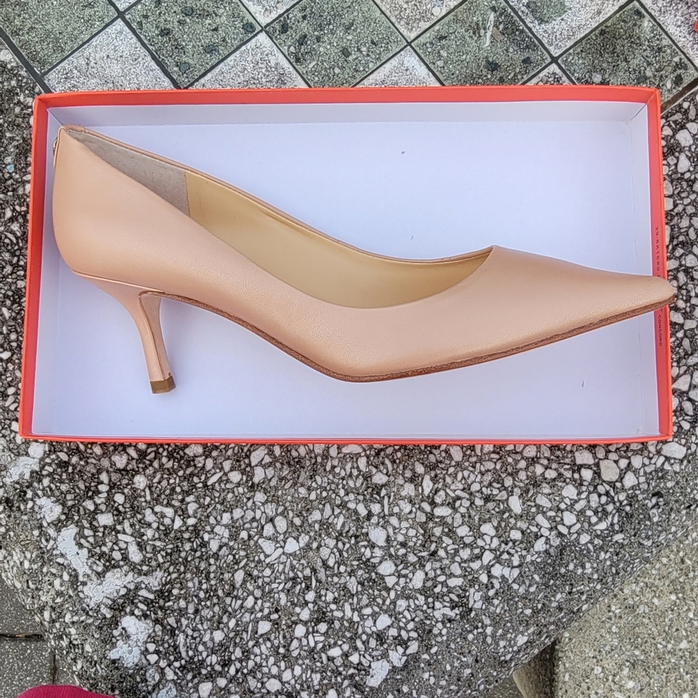 Ivanka Trump Light Pink Leather IT Indico 9.5 M Women's Shoe's Brand New Boxed! - Picture 10 of 11